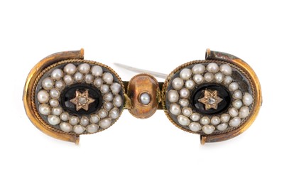 Lot 416 - VICTORIAN MOURNING BROOCH