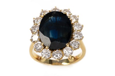 Lot 417 - SAPPHIRE AND DIAMOND CLUSTER RING