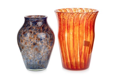 Lot 449 - MONART STYLE GLASS VASE