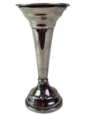 Lot 9 - SMALL SILVER FOUR DIVISION WIRE PATTERN TOASTRACK