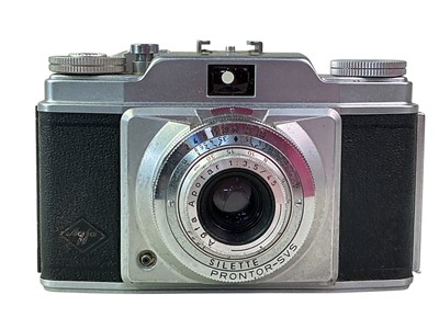 Lot 273 - CORONET TWELVE-20 TWIN LENS REFLEX CAMERA