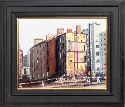 Lot 11 - GORDON G HENDERSON (SCOTTISH b. 1951)