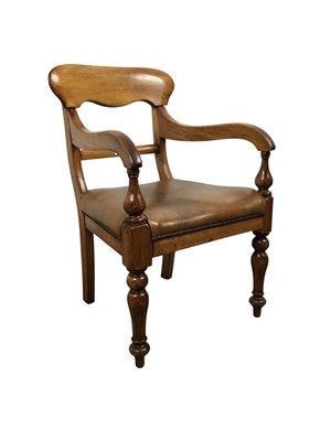 Lot 285 - VICTORIAN MAHOGANY ELBOW CHAIR