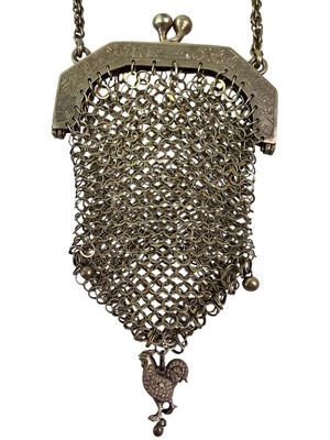 Lot 2 - CHINESE SILVER-GILT MESH EVENING PURSE