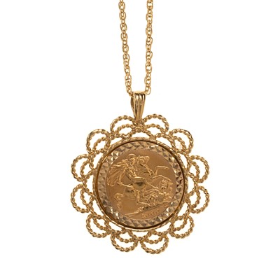 Lot 2 - ELIZABETH II HALF SOVEREIGN COIN PENDANT