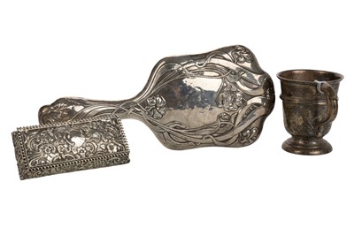 Lot 1010 - GEORGE V SILVER CHRISTENING CUP