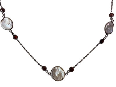 Lot 37 - GARNET AND MOTHER OF PEARL NECKLACE