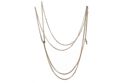 Lot 465 - VICTORIAN GOLD GUARD CHAIN