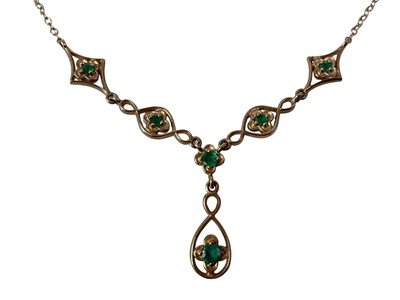 Lot 418 - EMERALD SET GOLD NECKLET