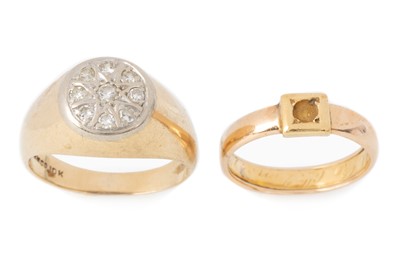 Lot 424 - DIAMOND SIGNET RING AND ANOTHER