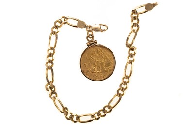 Lot 32 - EDWARD VII GOLD HALF SOVEREIGN ON BRACELET