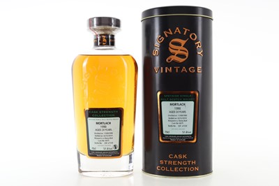 Lot 54 - MORTLACH 1990 24 YEAR OLD SIGNATORY