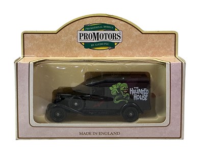 Lot 560 - GROUP OF DIECAST MODEL VEHICLES