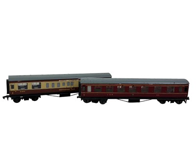 Lot 567 - GROUP OF MODEL RAILWAY ITEMS