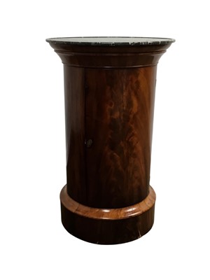 Lot 1346 - VICTORIAN MAHOGANY CYLINDRICAL POT CUPBOARD