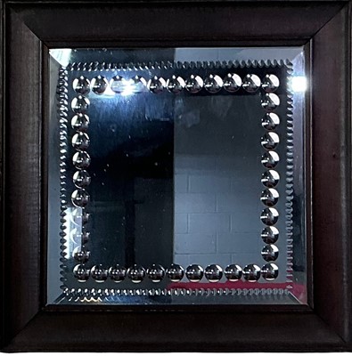 Lot 716 - WALL MIRROR