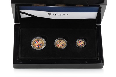 Lot 141 - ELIZABETH II DEFENCE OF OUR SKIES COLOUR GOLD SOVEREIGN SET