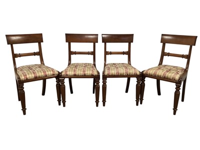 Lot 1370 - SET OF EIGHT MAHOGANY DINING CHAIRS