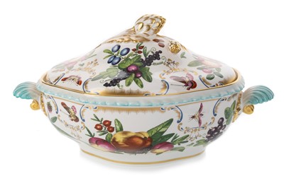 Lot 1355 - MODERN WORCESTER TUREEN WITH LID