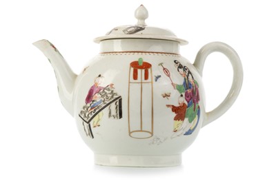 Lot 1361 - WORCESTER PORCELAIN TEAPOT