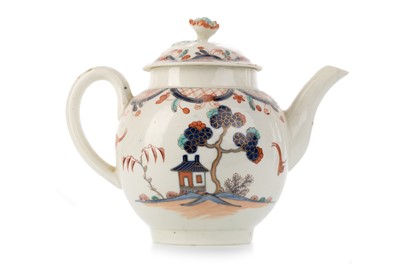 Lot 1363 - WORCESTER PORCELAIN TEAPOT