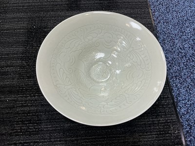 Lot 1432 - CHINESE CELADON VASE