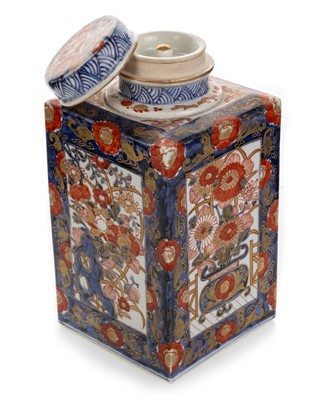 Lot 1430 - JAPANESE PORCE;LAIN TEA CADDIE