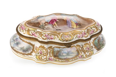 Lot 1434 - SEVRES STYLE PORCELAIN CASKET