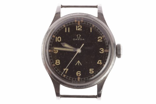 Lot 790 - GENTLEMAN'S OMEGA MILITARY ISSUE STAINLESS...
