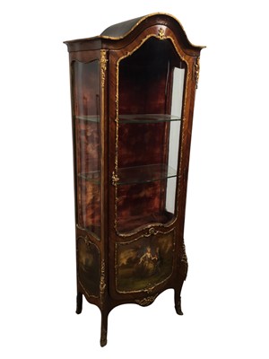 Lot 1387 - FRENCH KINGWOOD VITRINE