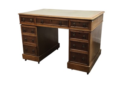 Lot 1388 - VICTORIAN MAHOGANY DOUBLE PEDESTAL KNEEHOLE DESK