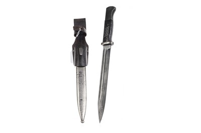 Lot 13 - WWII GERMAN S84/98 BAYONET