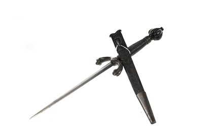 Lot 18 - GUSTAV II ANTIQUE STYLE DAGGER