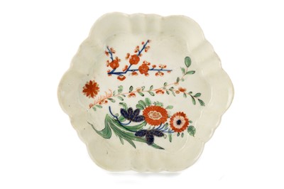 Lot 1410 - WORCESTER PORCELAIN 'KEMPTHORNE' TEAPOT STAND