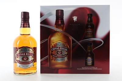Lot 235 - CHIVAS REGAL 12 YEAR OLD 75CL MANCHESTER UNITED GIFT PACK