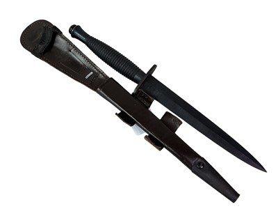 Lot 26 - FAIRBAIRN-SYKES COMMANDO FIGHTING KNIFE