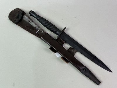 Lot 26 - FAIRBAIRN-SYKES COMMANDO FIGHTING KNIFE