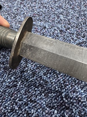 Lot 26 - FAIRBAIRN-SYKES COMMANDO FIGHTING KNIFE