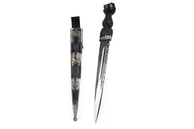 Lot 28 - SCOTTISH DIRK