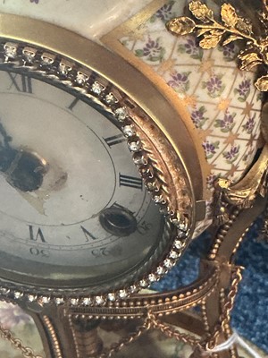 Lot 1046 - VICTORIA & ALBERT MUSEUM MARIE-ANTOINETTE MANTEL CLOCK