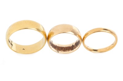 Lot 432 - THREE WEDDING RINGS