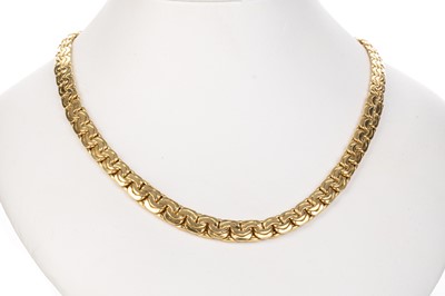 Lot 452 - GOLD NECKLET AND A HIEROGLYPHIC PENDANT ON CHAIN