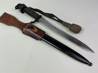Lot 43 - GERMAN WWII MAUSER 98/05 BAYONET