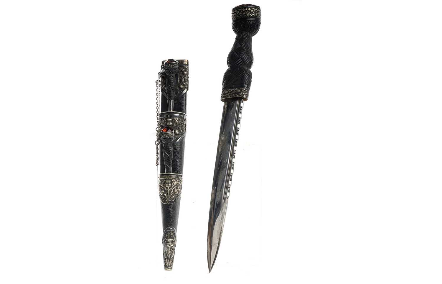 Lot 50 - SCOTTISH OFFICER'S DIRK