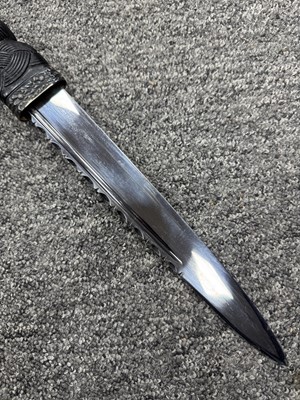 Lot 50 - SCOTTISH OFFICER'S DIRK