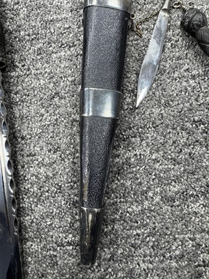 Lot 50 - SCOTTISH OFFICER'S DIRK