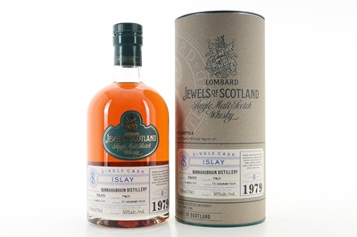 Lot 103 - **BUNNAHABHAIN 1979 25 YEAR OLD LOMBARD JEWELS OF SCOTLAND