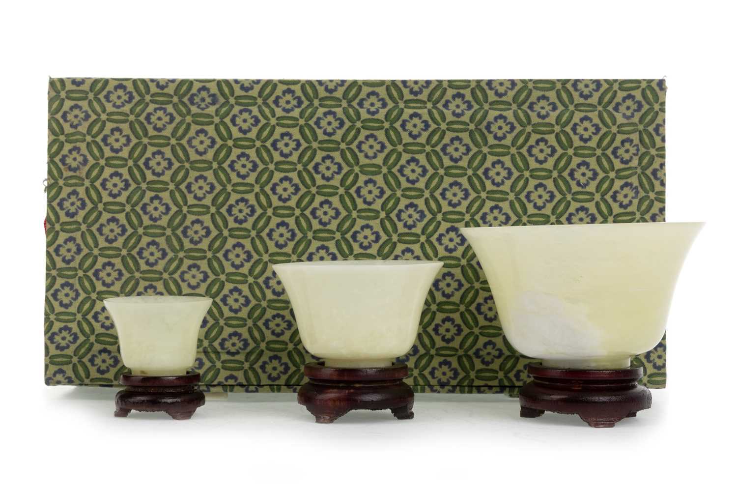 Lot 1462 - THREE CHINESE GRADUATED JADE BEAKERS