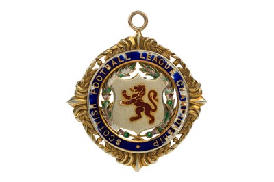 Lot 1819 - JOHNNY HAMILTON, RANGERS F.C. SCOTTISH LEAGUE WINNERS MEDAL