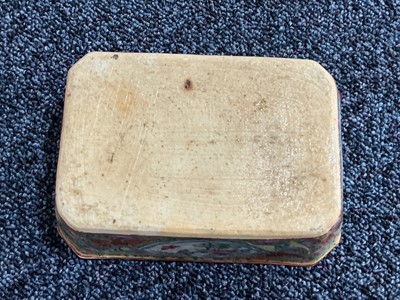 Lot 1476 - GROUP OF CHINESE CANTONESE PORCELAIN